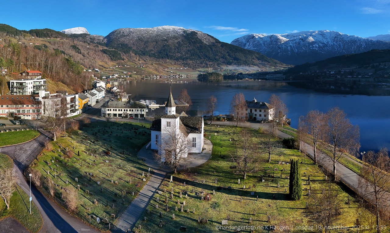 Ulvik sentrum, Ulvik kyrkje