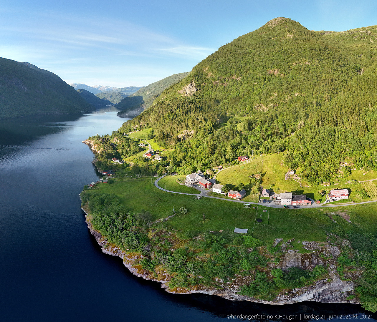 Hamre, Granvin, Granvinsfjorden, Seljenuten
